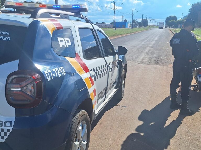 Passageiro sem capacete leva PM a flagrar motorista embriagado e sem habilitação em Campo Novo
