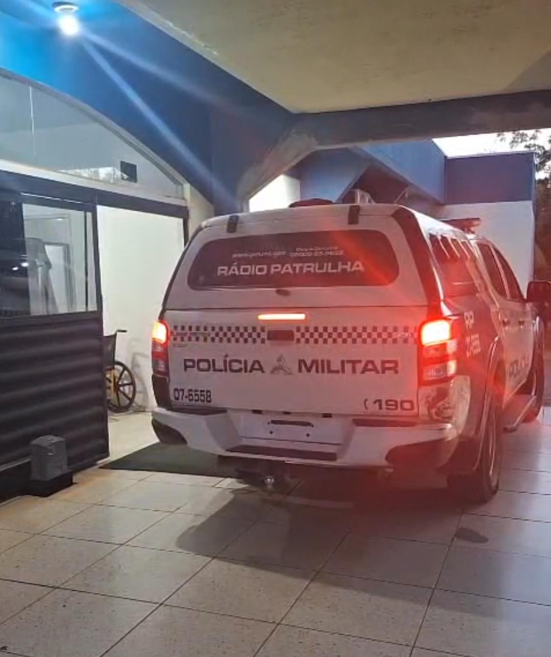 Homem é atingido por golpes de barra de ferro e facão em briga e suspeito é preso em Campo Novo do Parecis
