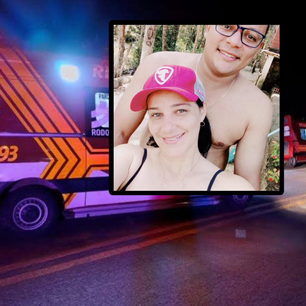Montagem com foto do casal sorrindo, ele de óculos e ela de boné rosa, sobre imagem de viatura de resgate dos Bombeiros à noite