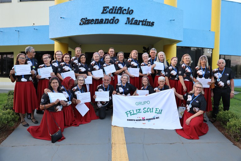 Câmara de Campo Novo do Parecis entrega Moção de Aplausos ao Grupo de Dança Sênior “Feliz Sou Eu”