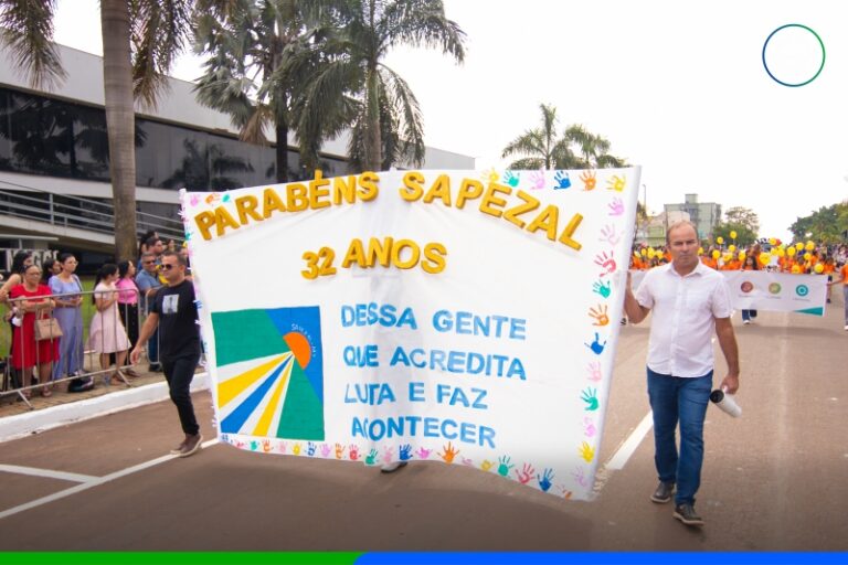 Sapezal celebra 32 anos com Desfile Cívico e entrega de 196 casas no Jardim Primavera