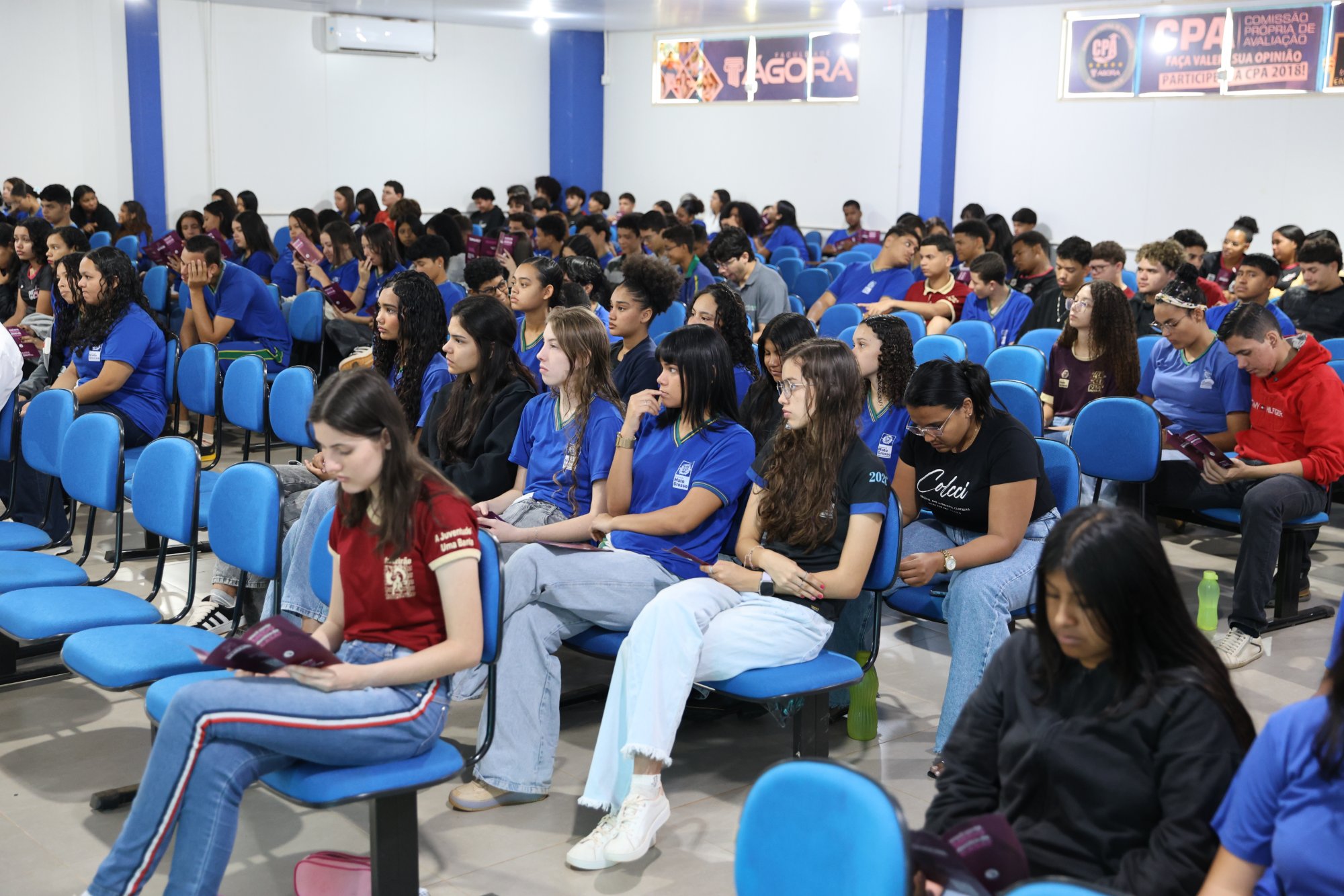 Procuradoria da Mulher leva palestra sobre violência contra a mulher a alunos da Escola União da Chapada