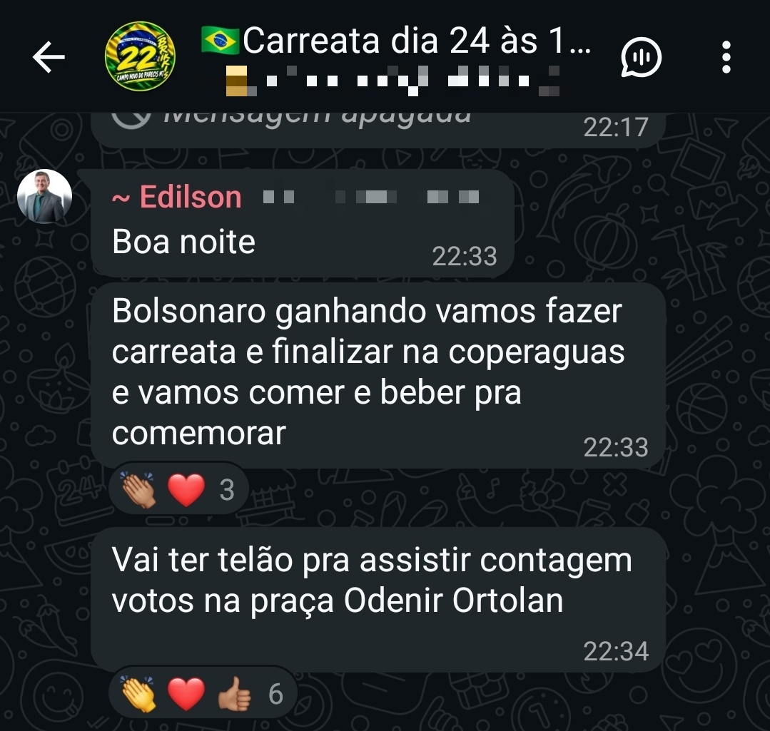 Print de grupo de WhatsApp com mensagens de Edilson prometendo carreata, comida e bebida e telão na praça Odenir Ortolan, com reações de aplausos e corações